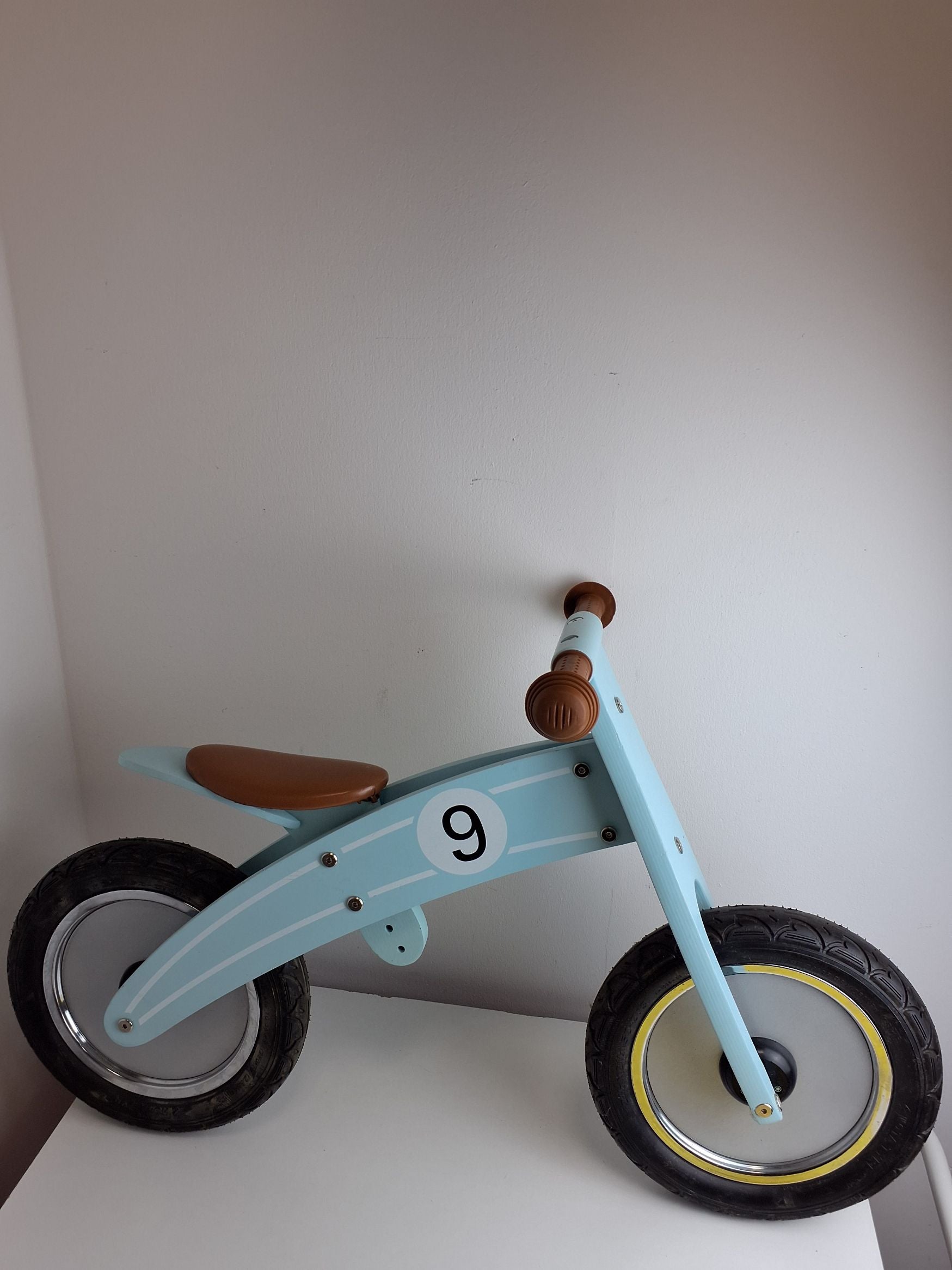 Løbecykel lyseblå "9"